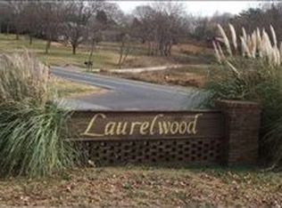 338 Laurelwood Dr, Boiling Springs, SC 29316