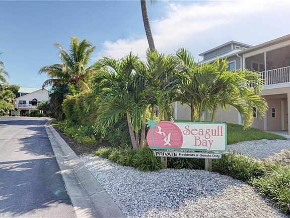 2nd image of 16733 Seagull Bay Ct