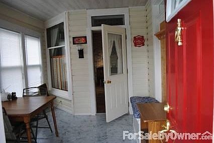 front covered porch with heat and air