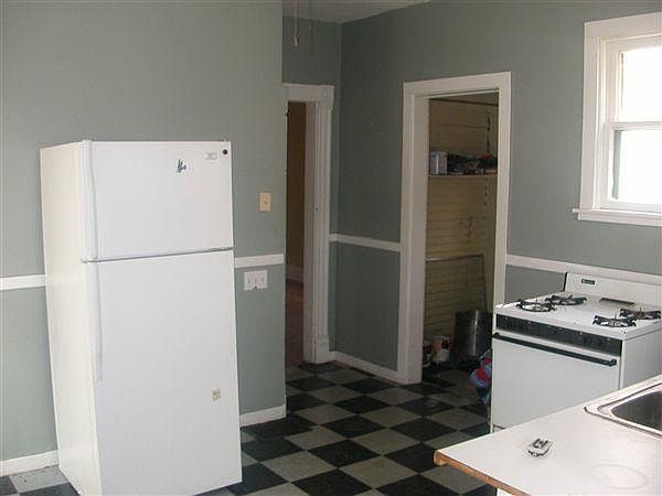 1st image of 46 Fuller Ave SE