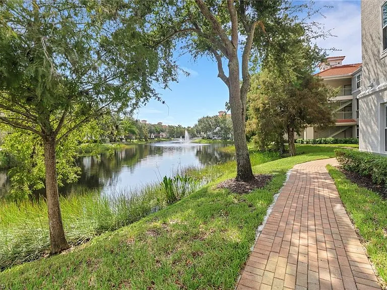23600 Walden Center Dr #304 — Photo 23