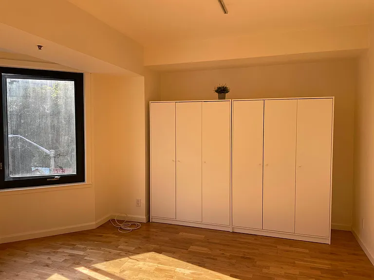 601 Van Ness Ave #151 — Photo 34