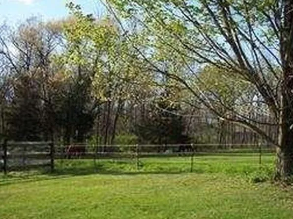 7217 E Schmidt Rd, Milton, WI 53538