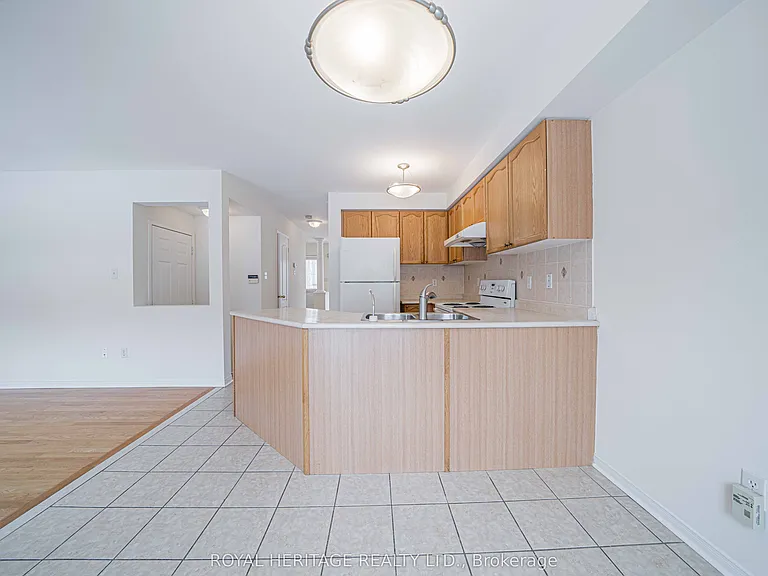 344 Castlemore Ave — Photo 5