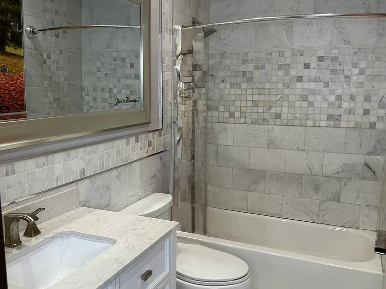 910 I St NE — Photo 15