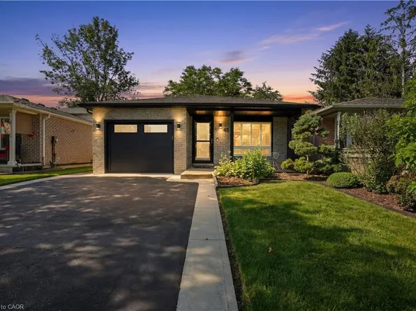 45 Sandra Cres, Grimsby, ON L3M 4Y9