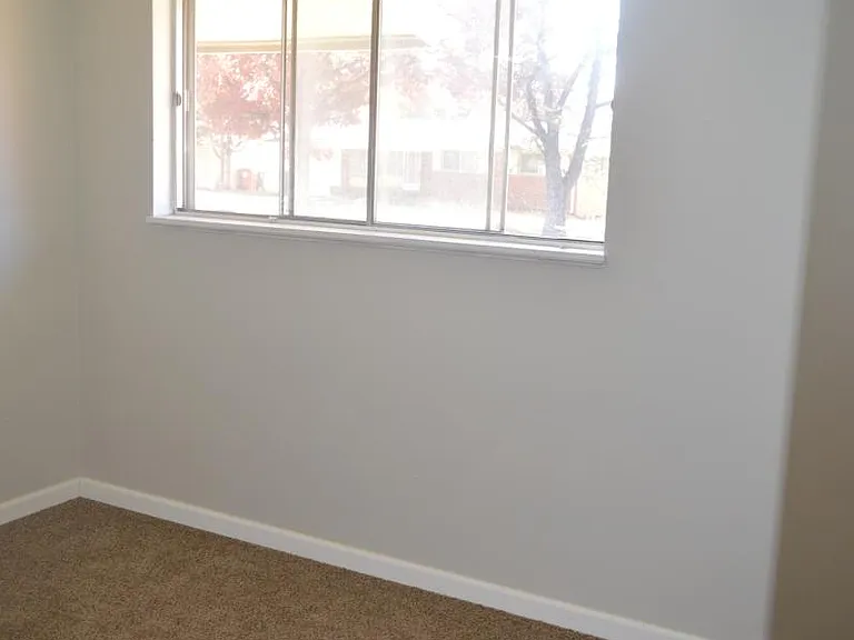 10326 Edgefield Dr — Photo 4