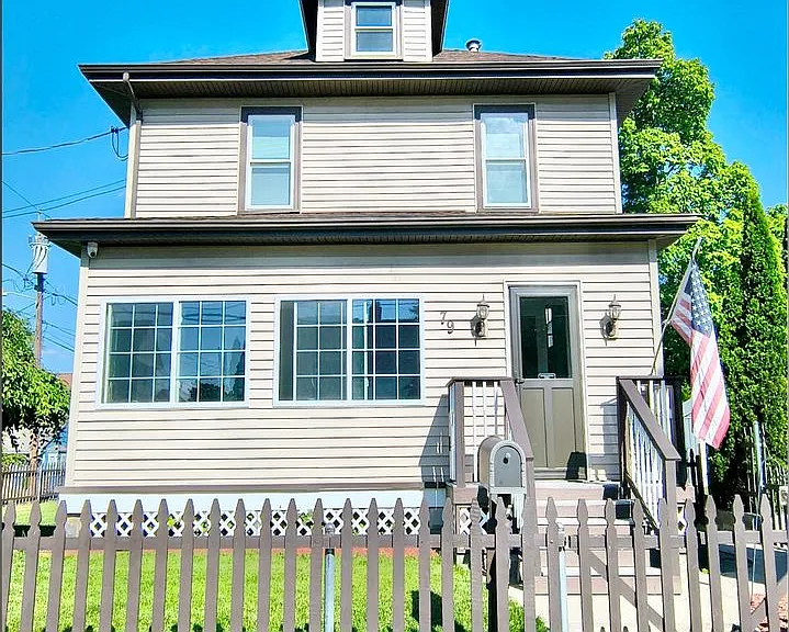 79 Columbia Ave — Photo 1