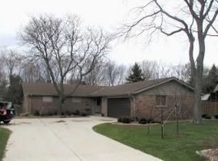 3944 Pinehill Blvd, Mount Pleasant, WI 53403