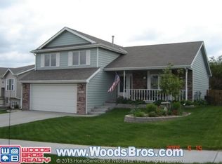 2401 Chanticleer Ct, Lincoln, NE 68521