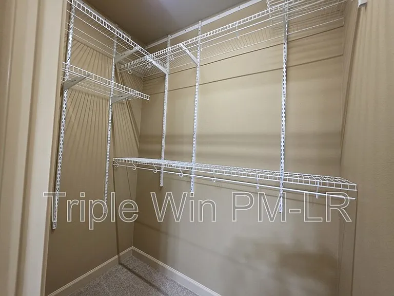 1901 Hidden Creek Dr — Photo 22