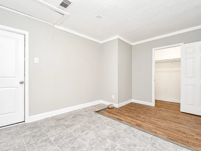7619 W Gulf Bank Rd — Photo 15