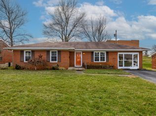 110 Pin Oak Dr, Lancaster, KY 40444
