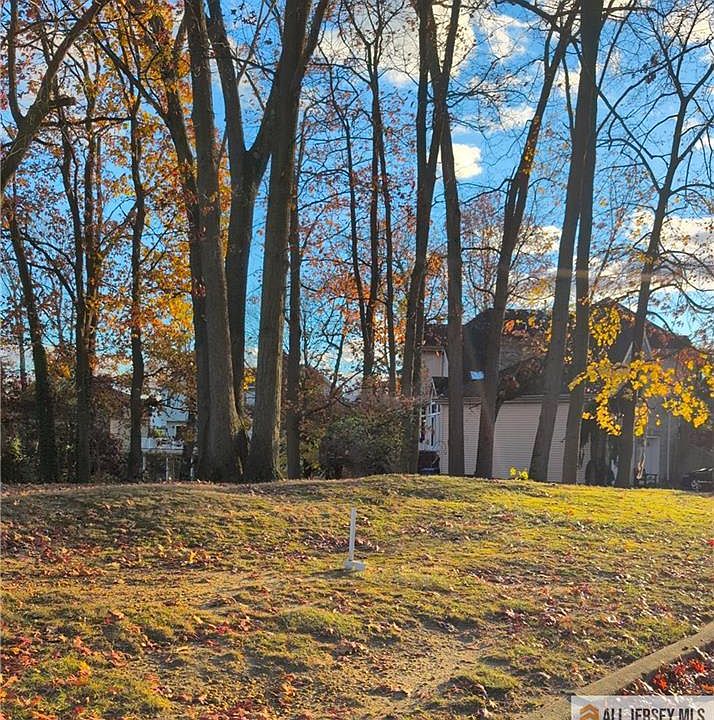 1st image of 0 Appleby Ave