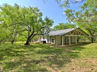 13940 Oz Way Dr, Saint Hedwig, TX 78152