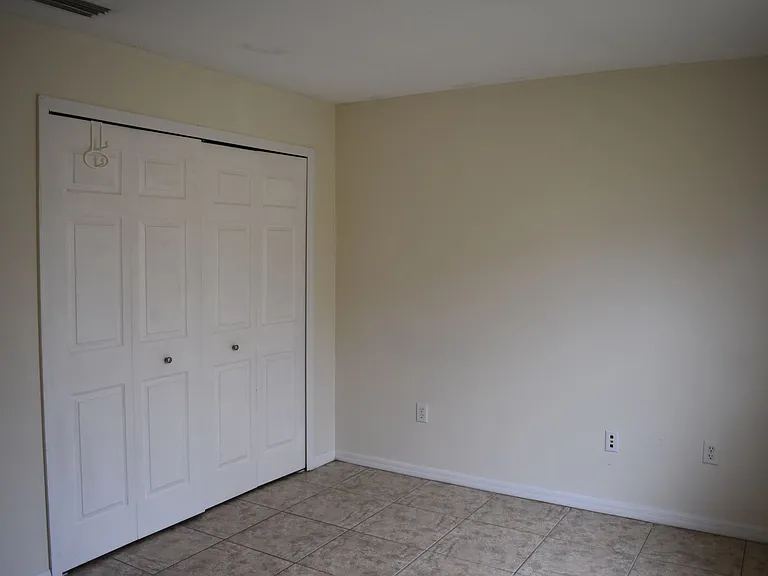 334 Bordeaux Ave NE — Photo 6