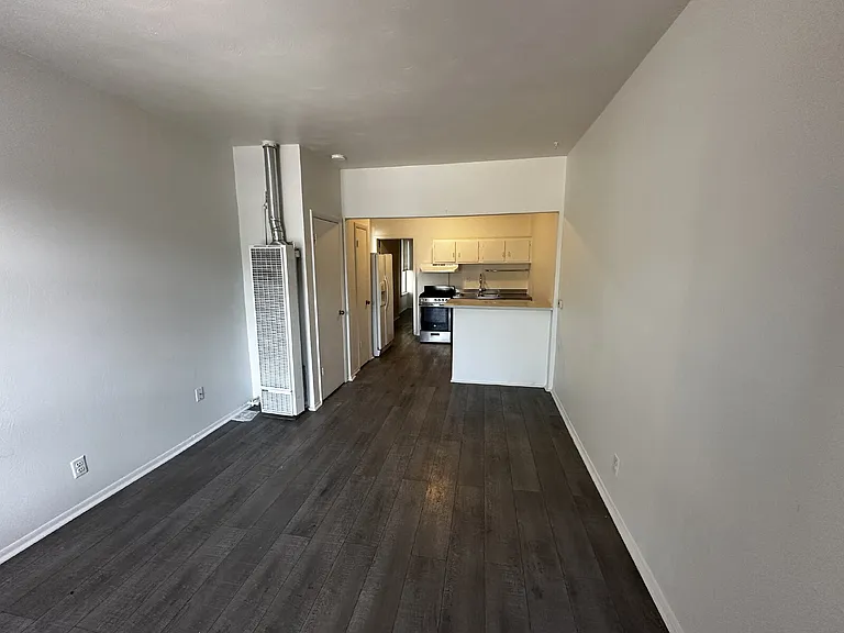 172 W Maple Ave #1 — Photo 8