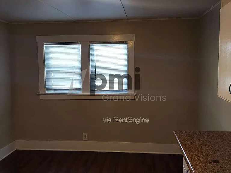 1609 E Johns Ave — Photo 8