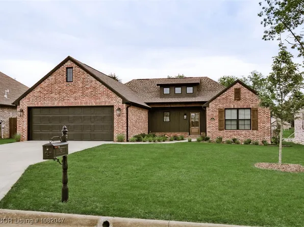 8401 McLaren Dr, Fort Smith, AR 72916