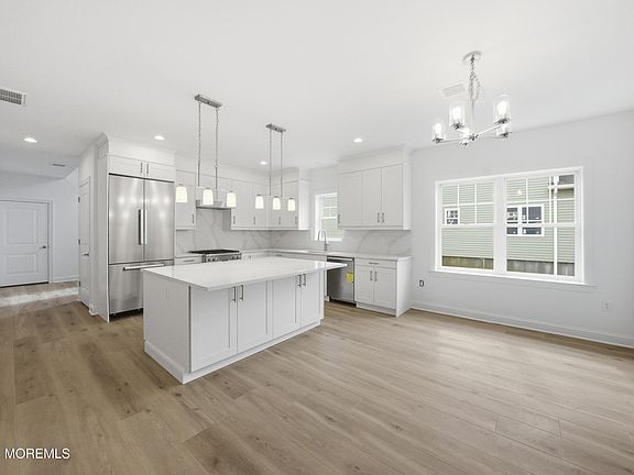 4th image of 10 Remington Court