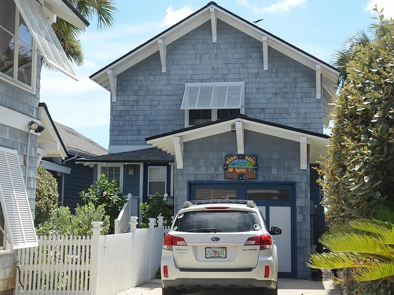 704 Ocean Front — Photo 2