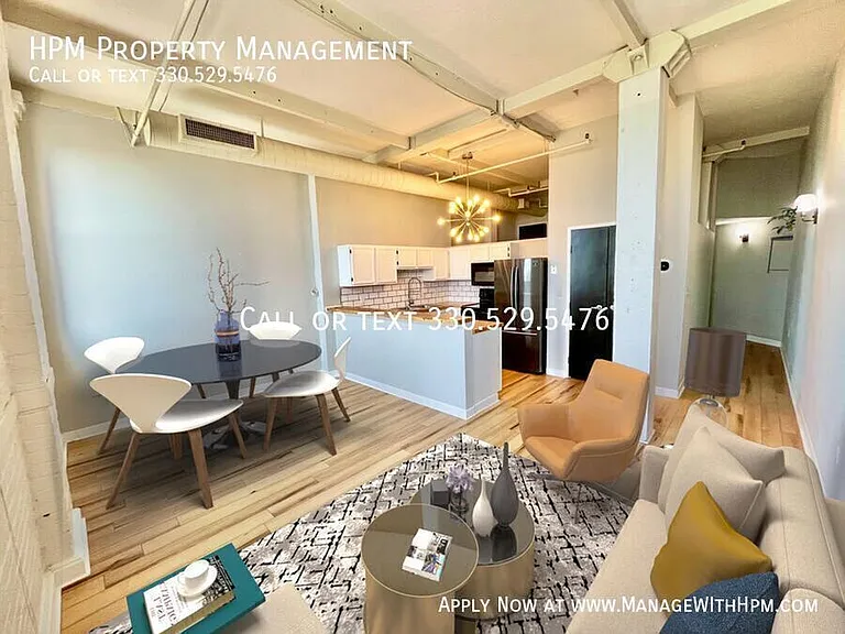 1133 W 9th Street — Photo 40