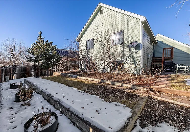 18296 E Layton Pl — Photo 17