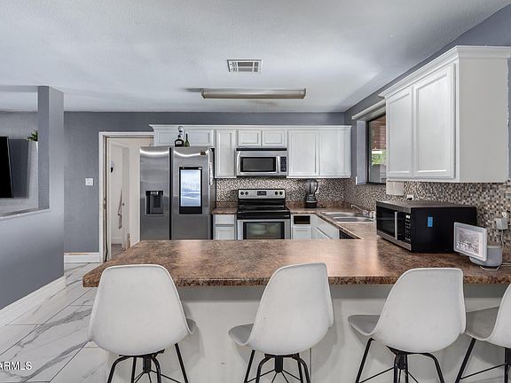 5th image of 5707 W ROSEWOOD Lane