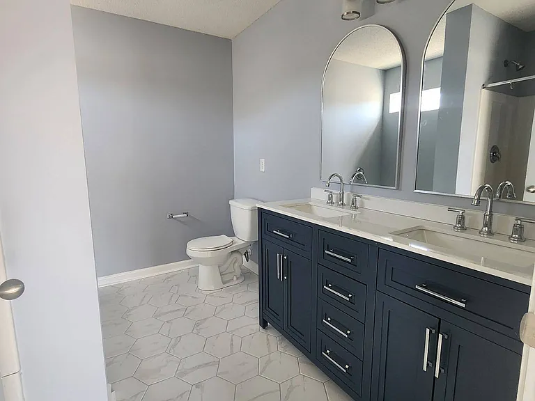 154 Cranbrook Ct — Photo 1