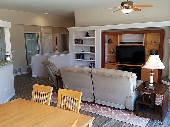 Space for a 10 Person Table