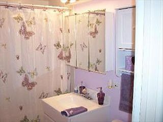 4th image of 4410 W 111th St APT 204