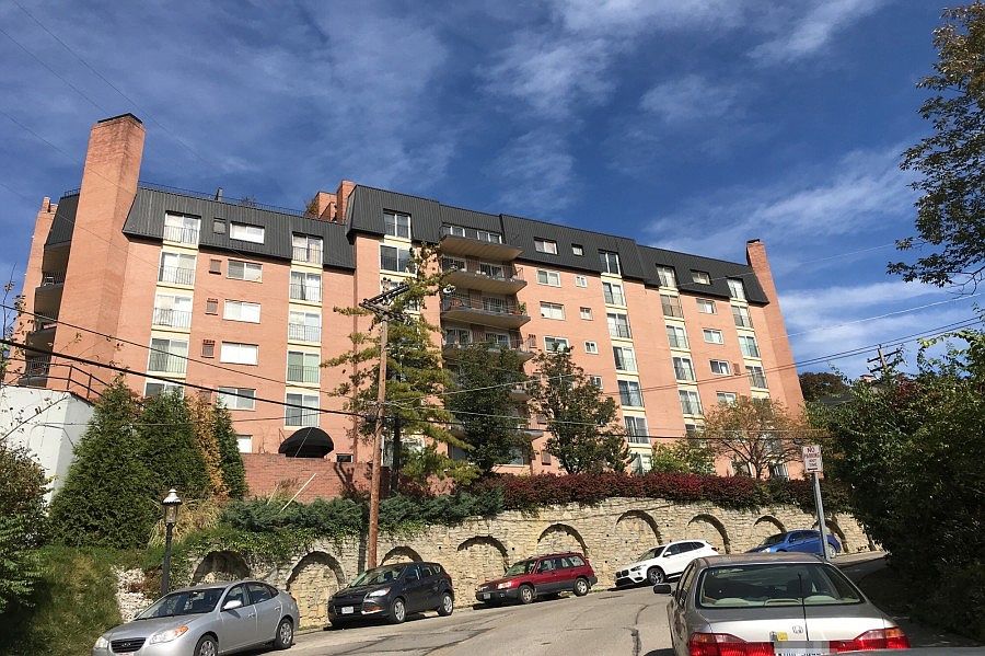 1st image of 880 Rue De La Paix APT T1