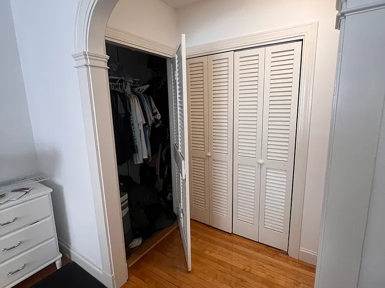 12 Aberdeen St #2 — Photo 3