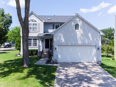 883 Polo Pl, Auburn Hills, MI, 48326