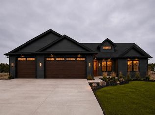 9160 S 24th Avenue, Eau Claire, WI 54703