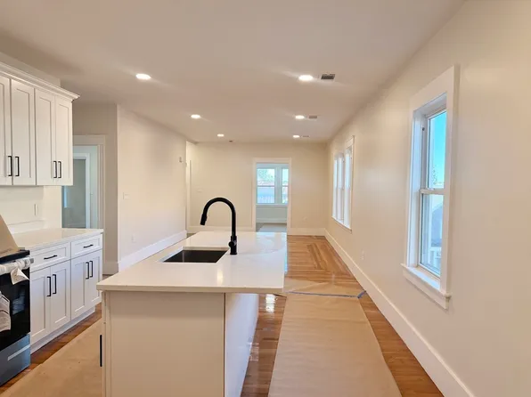 30-32 Westmore Rd, Mattapan, MA 02126