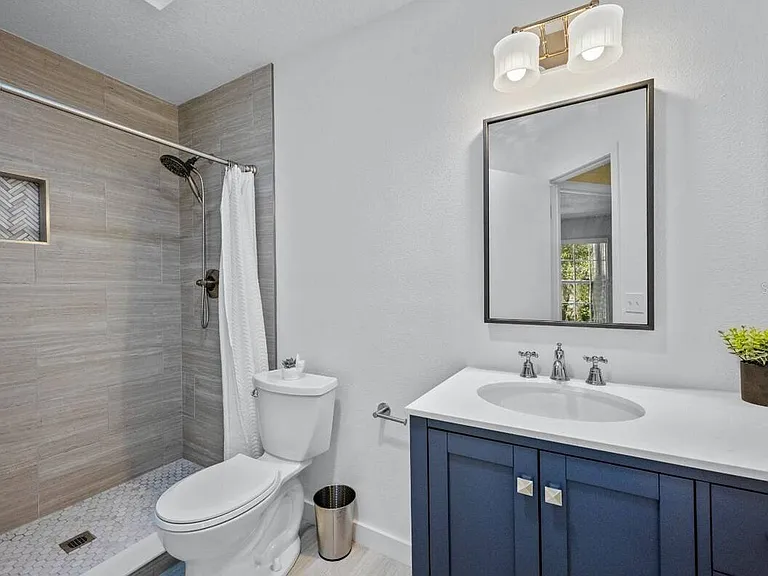 641 Maple Oak Cir #101 — Photo 17