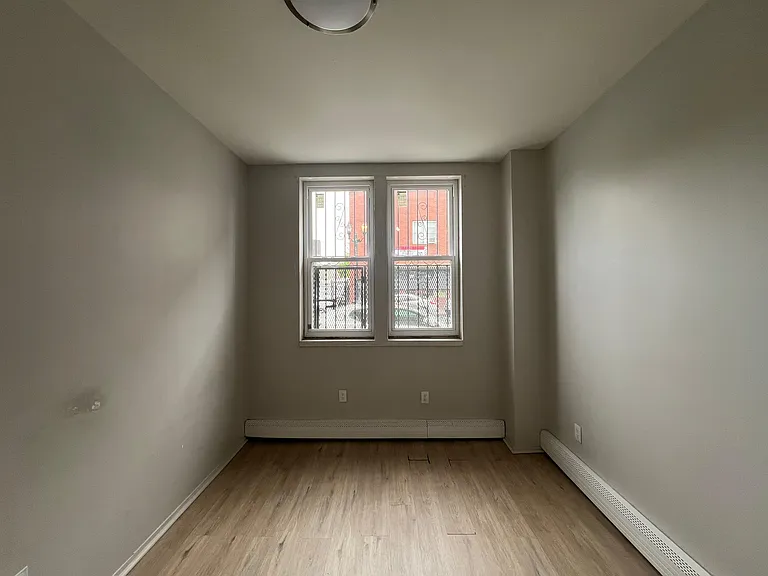 205 Monticello Ave #4E — Photo 4