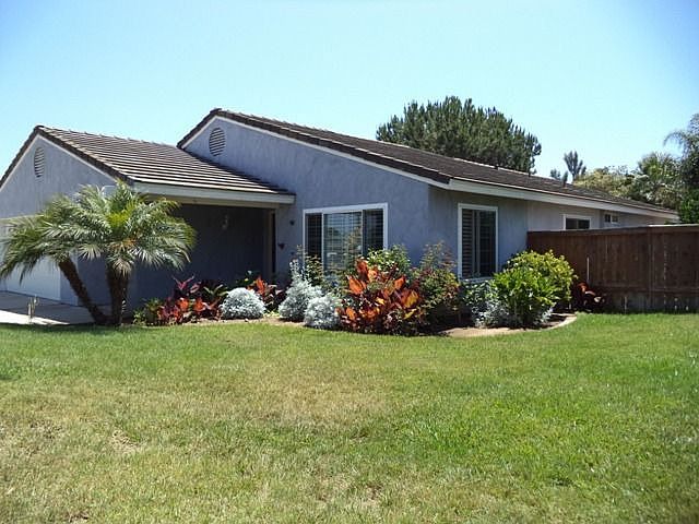 1st image of 748 Flagstone Ct