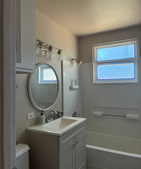 2400 Watson St — Photo 10