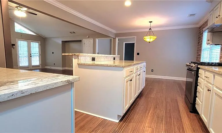 3202 Bolissa Dr — Photo 3