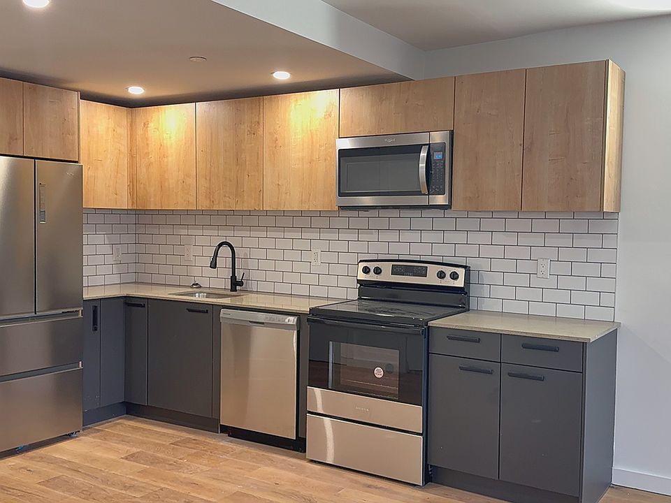 1st image of 336 E 112th St #230