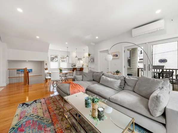 25 Fenwick St APT 1, Somerville, MA 02145