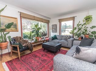 5532 N 11th St, Milwaukee, WI 53209