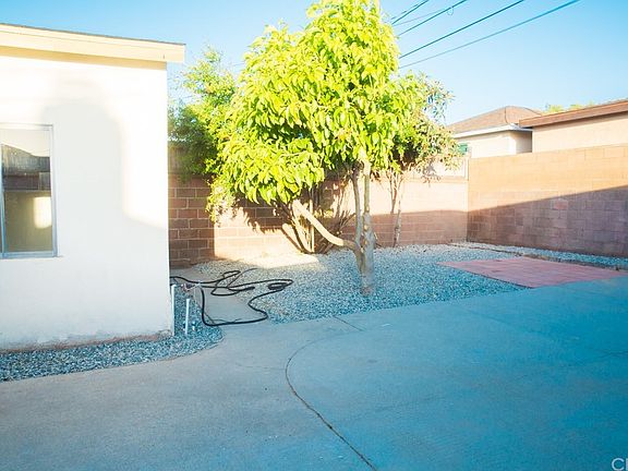 2nd image of 2838 Onrado St #B