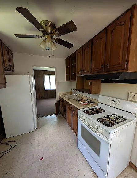 2 bed, 775 sqft, $700 — Photo 3