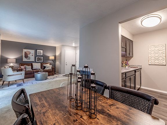 Living and Dining Room at Woodbridge Bloomington