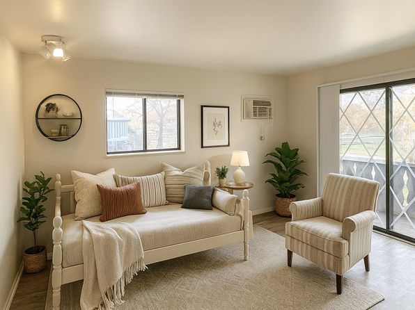 889 W Ardussi St APT 23