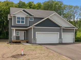 9190 Hamlet Ave S, Cottage Grove, MN 55016