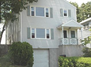 45 Hastings St, Bridgeport, CT 06610